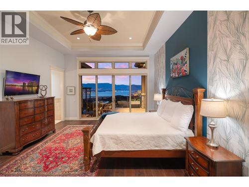 954 Hewetson Avenue, Kelowna, BC - Indoor Photo Showing Bedroom