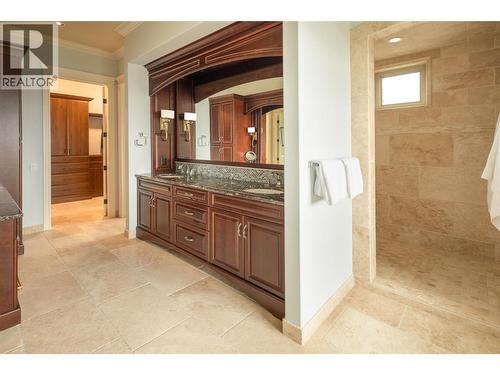 954 Hewetson Avenue, Kelowna, BC - Indoor