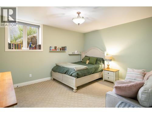 954 Hewetson Avenue, Kelowna, BC - Indoor Photo Showing Bedroom