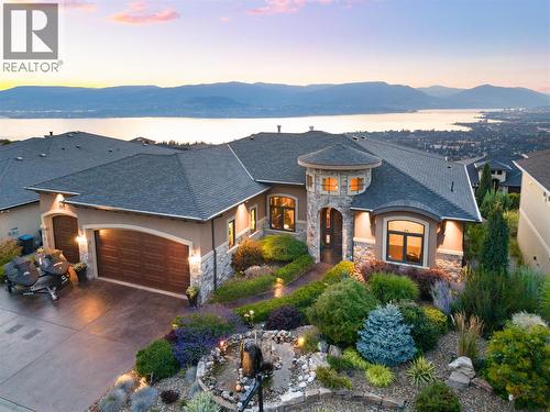 954 Hewetson Avenue, Kelowna, BC - Outdoor With Body Of Water