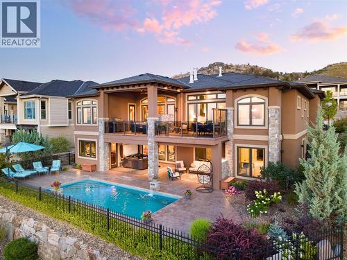 954 Hewetson Avenue, Kelowna, BC - Outdoor With In Ground Pool