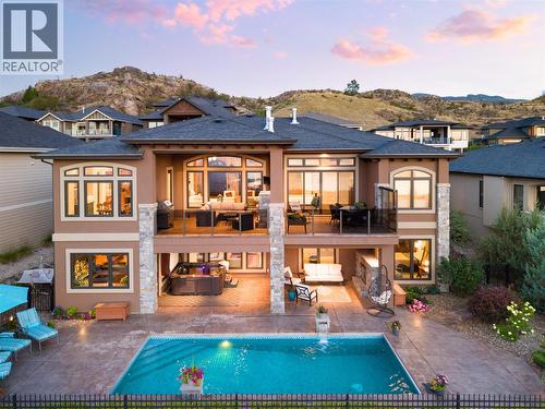 954 Hewetson Avenue, Kelowna, BC - Outdoor With In Ground Pool With Deck Patio Veranda