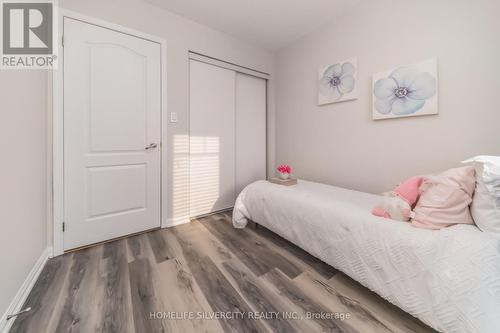 31 Betterton Crescent, Brampton, ON - Indoor Photo Showing Bedroom