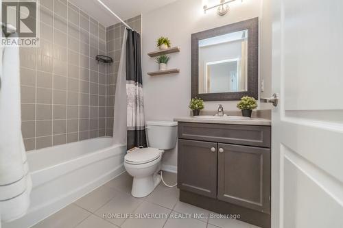 31 Betterton Crescent, Brampton, ON - Indoor Photo Showing Bathroom