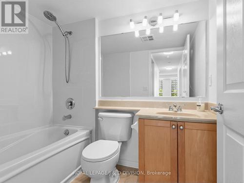 503 - 70 High Park Avenue, Toronto, ON - Indoor Photo Showing Bathroom