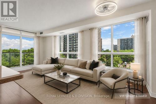 Virtually staged - 503 - 70 High Park Avenue, Toronto, ON - Indoor Photo Showing Living Room