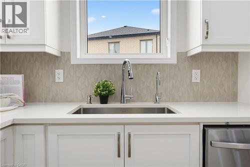 6 Milt Schmidt Street, Kitchener, ON - Indoor Photo Showing Kitchen