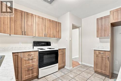 5 Stewart Avenue, Saskatoon, SK 