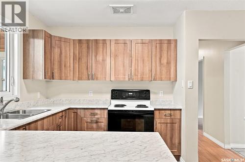 5 Stewart Avenue, Saskatoon, SK 