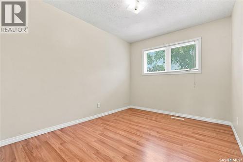 5 Stewart Avenue, Saskatoon, SK 