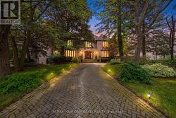 75 ARNOLD AVENUE  Vaughan, ON L4J 1B4