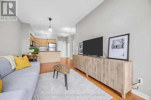304 - 15 Legion Road, Toronto, ON - Indoor Photo Showing Living Room