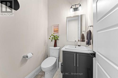 130 Pondcliffe Drive, Kitchener, ON - Indoor Photo Showing Bathroom