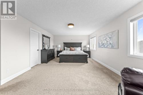 130 Pondcliffe Drive, Kitchener, ON - Indoor Photo Showing Bedroom