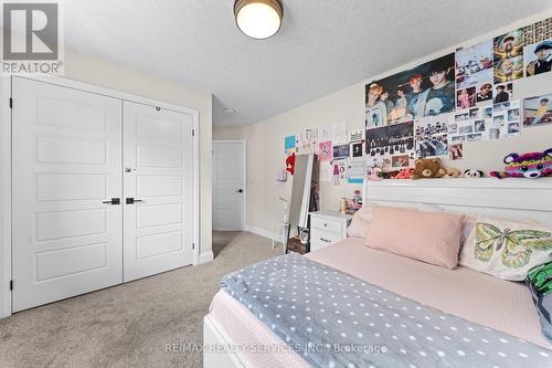 130 Pondcliffe Drive, Kitchener, ON - Indoor Photo Showing Bedroom