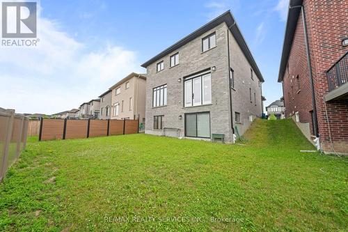 130 Pondcliffe Drive, Kitchener, ON - Outdoor