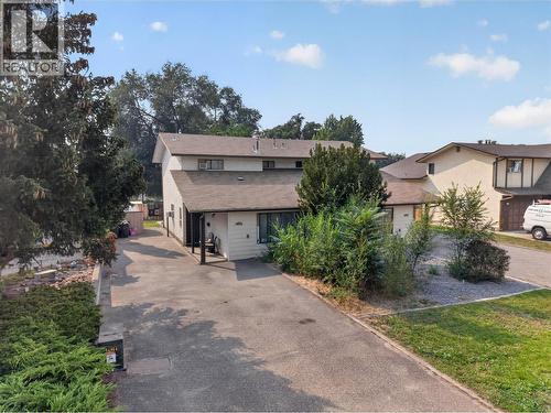 1494/1496 Elm Street, Kelowna, BC - Outdoor