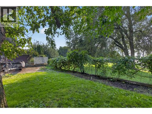 1494/1496 Elm Street, Kelowna, BC - Outdoor