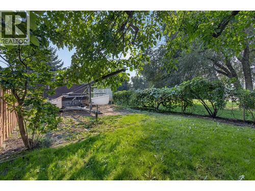 1494/1496 Elm Street, Kelowna, BC - Outdoor