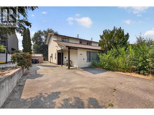 1494 Elm - 1494/1496 Elm Street, Kelowna, BC - Outdoor