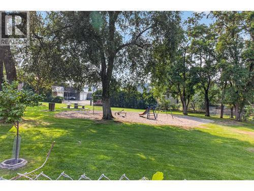 Duggan Park - 1494/1496 Elm Street, Kelowna, BC - Outdoor