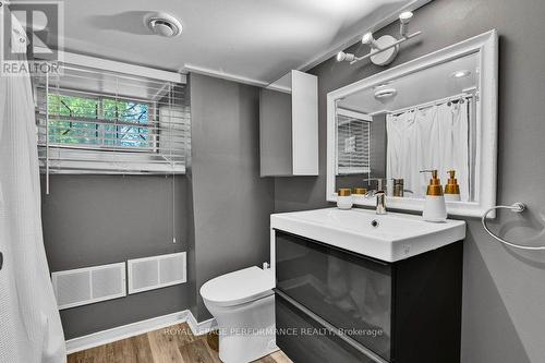 168 Stewart Street, Ottawa, ON - Indoor Photo Showing Bathroom