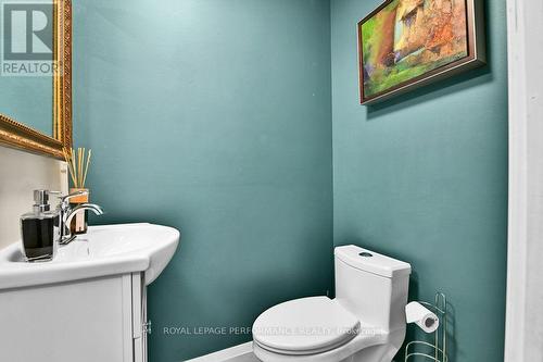 168 Stewart Street, Ottawa, ON - Indoor Photo Showing Bathroom