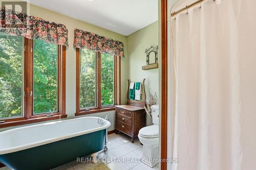 1897 Highway 34 Highway, Champlain, ON - Indoor Photo Showing Bathroom