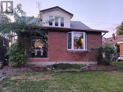 1066 SHEPHERD Windsor, ON N8X 2L7
