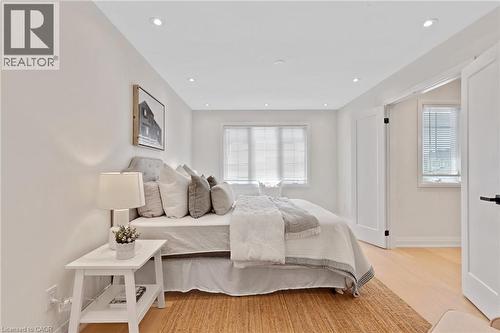 62 Glenvalley Drive, Cambridge, ON - Indoor Photo Showing Bedroom