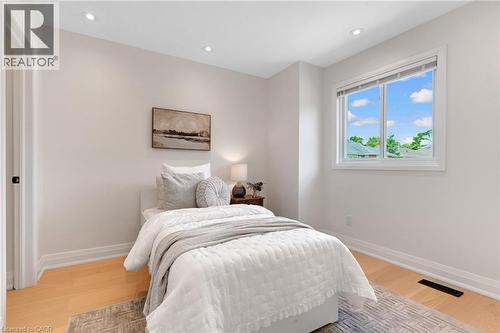 62 Glenvalley Drive, Cambridge, ON - Indoor Photo Showing Bedroom