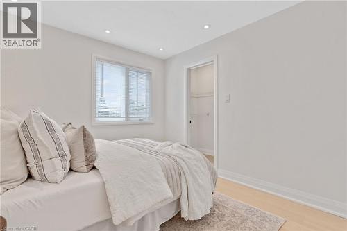 62 Glenvalley Drive, Cambridge, ON - Indoor Photo Showing Bedroom