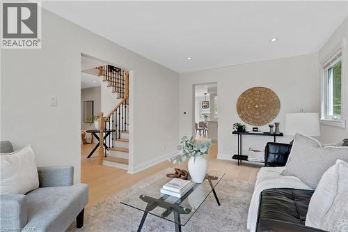 62 Glenvalley Drive, Cambridge, ON - Indoor Photo Showing Living Room