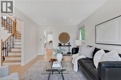 62 Glenvalley Drive, Cambridge, ON - Indoor Photo Showing Living Room