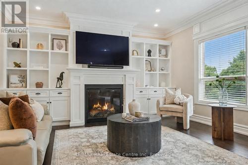 34 Whetstone Crescent, Guelph (Pineridge/Westminster Woods), ON - Indoor Photo Showing Living Room With Fireplace