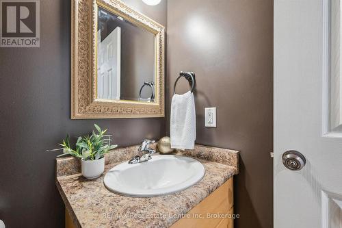 34 Whetstone Crescent, Guelph (Pineridge/Westminster Woods), ON - Indoor Photo Showing Bathroom