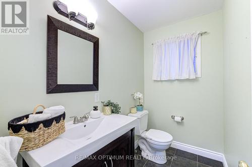 11 Murkar Crescent, Whitby, ON - Indoor Photo Showing Bathroom