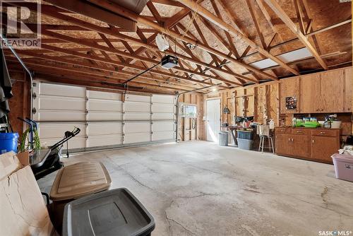 60 Gardiner Avenue, Regina, SK - Indoor Photo Showing Garage