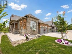 17 - 3353 LIPTAY AVENUE Oakville, ON L6M 0M6