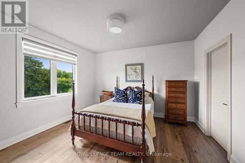 792 Mcmanus Avenue, Ottawa, ON - Indoor Photo Showing Bedroom