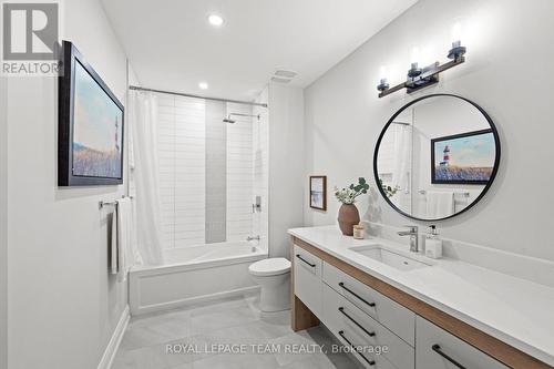 792 Mcmanus Avenue, Ottawa, ON - Indoor Photo Showing Bathroom