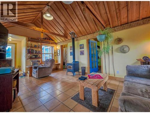 9498 Westside Road, Invermere, BC - Indoor Photo Showing Other Room