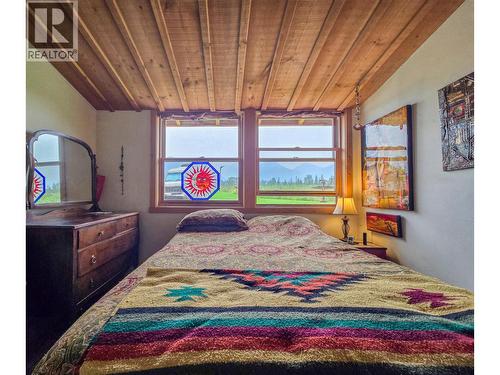 9498 Westside Road, Invermere, BC - Indoor Photo Showing Bedroom