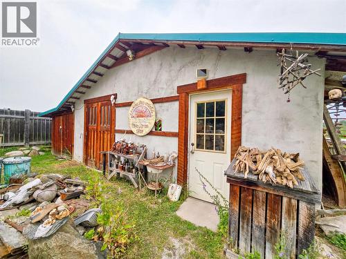9498 Westside Road, Invermere, BC - Outdoor