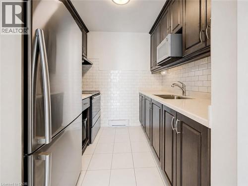 119 Cedar Street S Unit# 15, Kitchener, ON - Indoor Photo Showing Kitchen