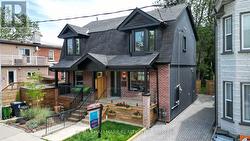 1 1/2 DELANEY CRESCENT  Toronto, ON M6K 1P9