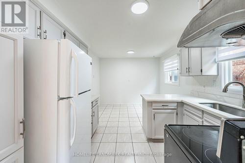 62 Danjohn Crescent, Toronto, ON - Indoor Photo Showing Kitchen