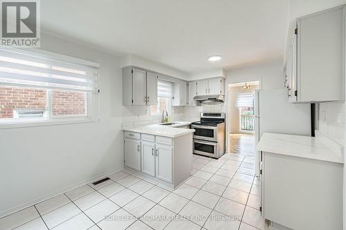 62 Danjohn Crescent, Toronto, ON - Indoor Photo Showing Kitchen