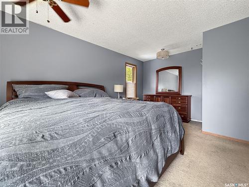 407 Chitek Crescent, Saskatoon, SK - Indoor Photo Showing Bedroom