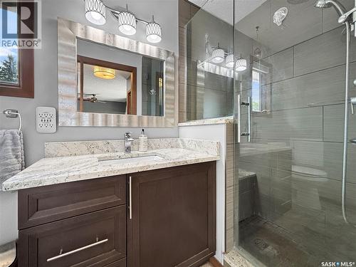 407 Chitek Crescent, Saskatoon, SK - Indoor Photo Showing Bathroom